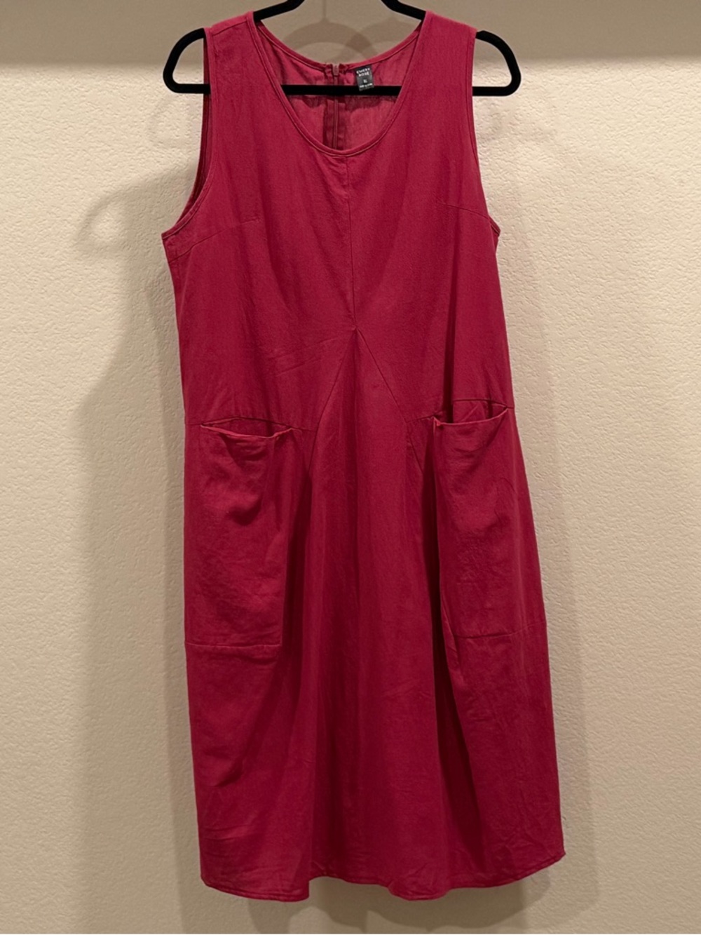 Sleeveless Magenta Shift Dress with Pockets